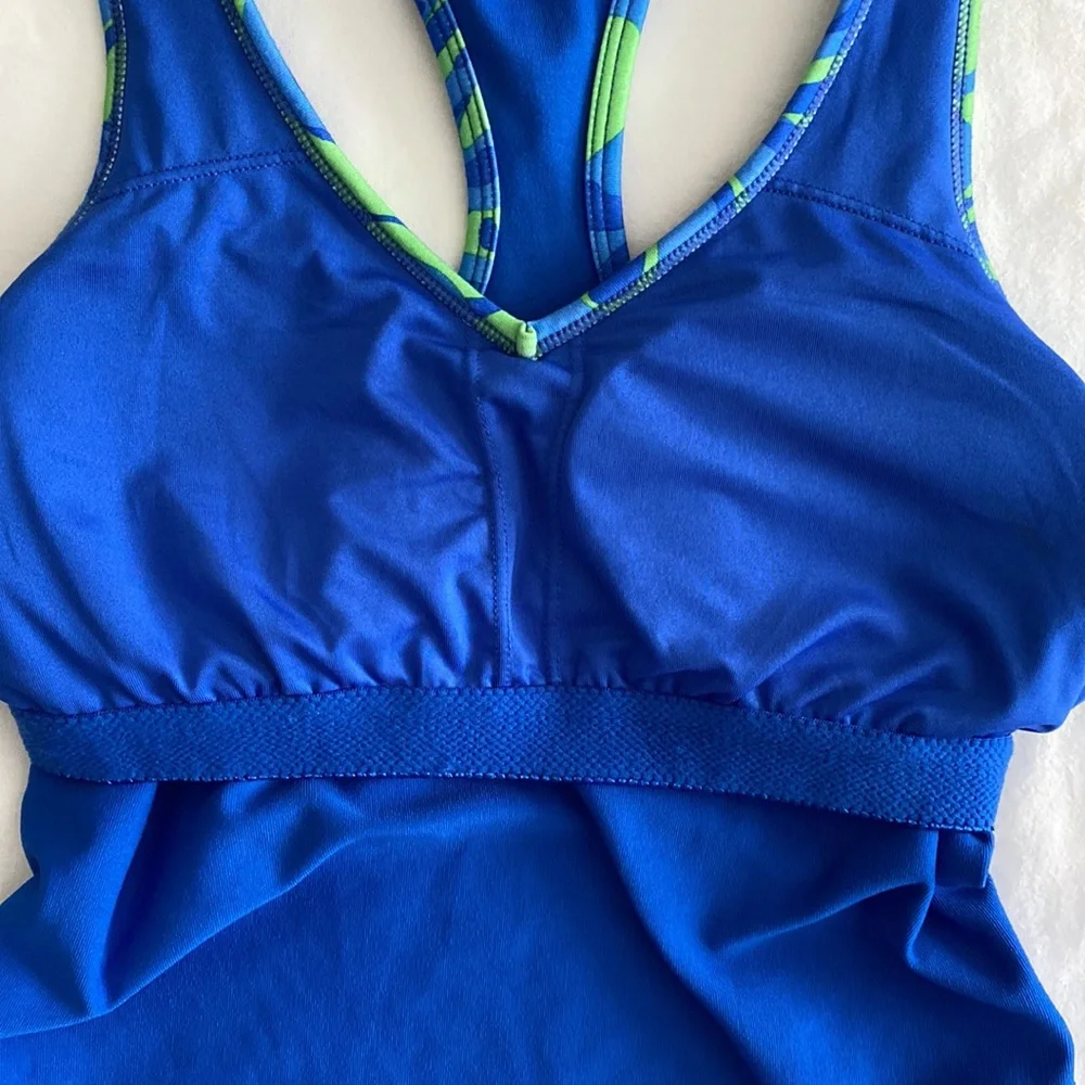 Lilly Pulitzer Luxletic Asana Bra Tank USP 50+ Ocean Blue multi trim Sz XS - Picture 7 of 16